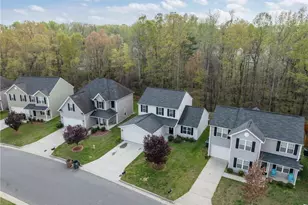 4511 Chapel Ridge Dr, Greensboro, NC 27405 - Photo 5