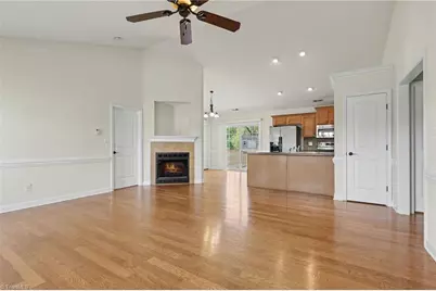 126 Camino Drive, Thomasville, NC 27360 - Photo 7