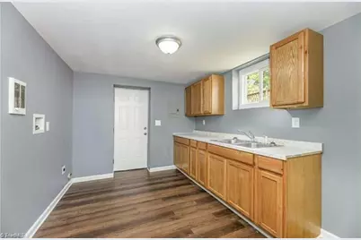 518 N Scales Street, Reidsville, NC 27320 - Photo 5