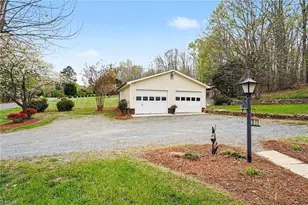 1937 Hoover Hill Rd, Asheboro, NC 27205 - Photo 5