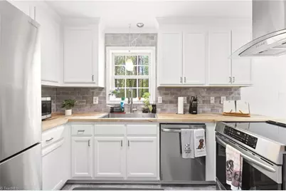 4803 Hopewood Court, Graham, NC 27253 - Photo 7