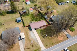 501 Roberts Rd, Eden, NC 27288 - Photo 5