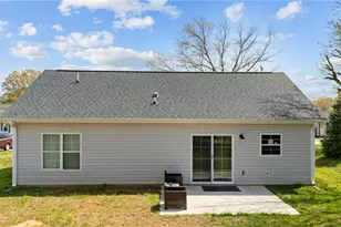 124 Filmore St, Yadkinville, NC 27055 - Photo 21