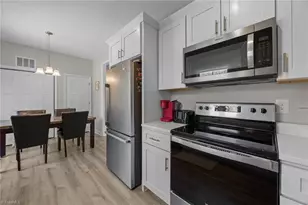 124 Filmore St, Yadkinville, NC 27055 - Photo 9