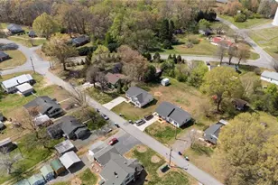 124 Filmore St, Yadkinville, NC 27055 - Photo 29