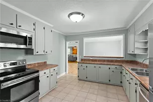 120 Shaw St, Randleman, NC 27317 - Photo 5