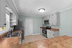 120 Shaw St, Randleman, NC 27317 - Photo 17
