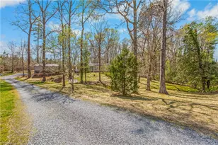 120 Shaw St, Randleman, NC 27317 - Photo 9