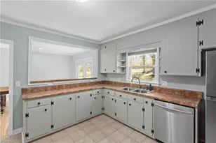 120 Shaw St, Randleman, NC 27317 - Photo 5