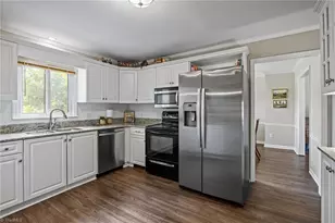 511 Rockspring Rd, High Point, NC 27262 - Photo 17