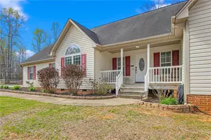 4619 Plantation Manor Dr, Randleman, NC 27317 - Photo 3