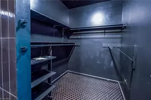 2021 Warwickshire Dr, Greensboro, NC 27455 - Photo 9