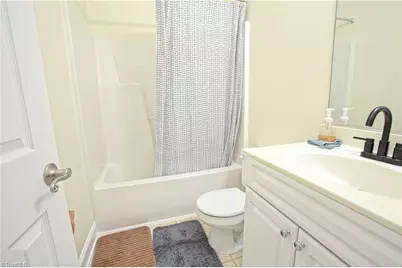 6 Viburnum Lane, Greensboro, NC 27455 - Photo 9