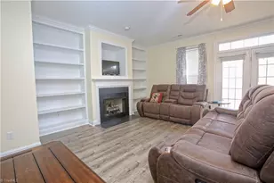 6 Viburnum Ln, Greensboro, NC 27455 - Photo 3