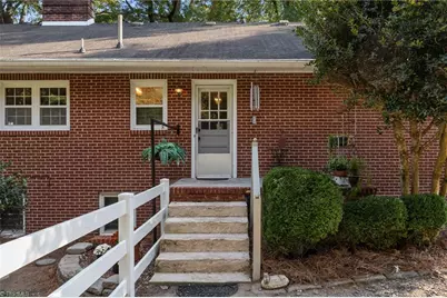 502 W Hunter Street, Madison, NC 27025 - Photo 27