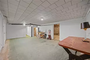 502 W Hunter St, Madison, NC 27025 - Photo 25