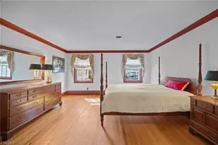 502 W Hunter St, Madison, NC 27025 - Photo 19