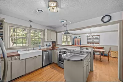 502 W Hunter Street, Madison, NC 27025 - Photo 13