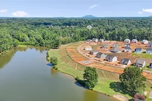 2005 Honeysuckle Vine Run, Winston-Salem, NC 27106 - Photo 5