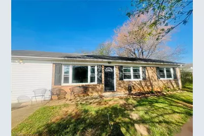 236 Badgett Avenue, Mount Airy, NC 27030 - Photo 3