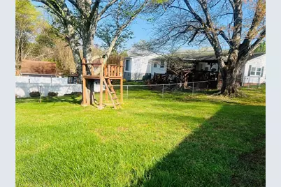 236 Badgett Avenue, Mount Airy, NC 27030 - Photo 21