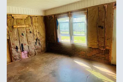 236 Badgett Avenue, Mount Airy, NC 27030 - Photo 15