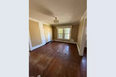 1300 Sloan Street, Greensboro, NC 27401 - Photo 9