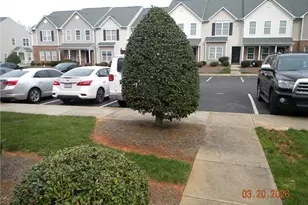 101 Silhouette Dr, Greensboro, NC 27405 - Photo 3