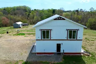 322 Layell Rd, Elkin, NC 28621 - Photo 5