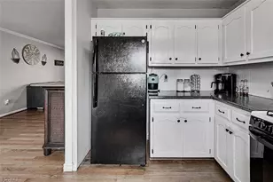 302 Trollinger St, Randleman, NC 27317 - Photo 15