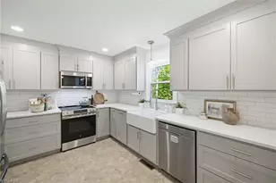 4604 Valleymeade Ct, Kernersville, NC 27284 - Photo 13