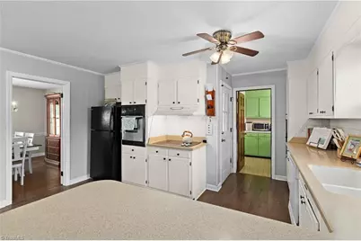 116 Asbury Drive, Kernersville, NC 27284 - Photo 9