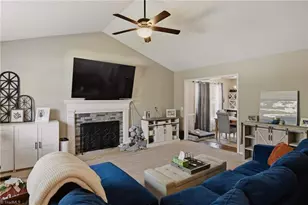 6199 Pine Cove Ct, Greensboro, NC 27410 - Photo 7