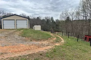 120 Ivy Green Ln, Lowgap, NC 27024 - Photo 35