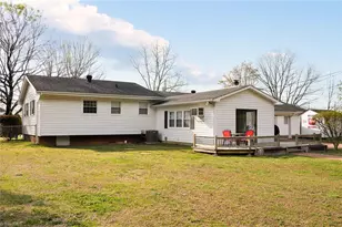 2305 Pine Meadow Dr, Kernersville, NC 27284 - Photo 29