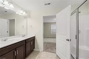 3874 Copperfield Ct, High Point, NC 27265 - Photo 23