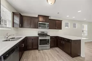 3874 Copperfield Ct, High Point, NC 27265 - Photo 17