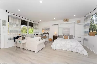 25 Brookline Street E, Winston-Salem, NC 27127 - Photo 11