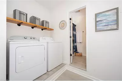 25 Brookline Street E, Winston-Salem, NC 27127 - Photo 13