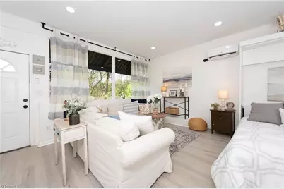 25 Brookline Street E, Winston-Salem, NC 27127 - Photo 9