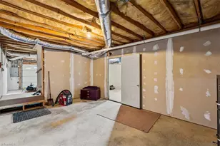 1116 Pinoak Rd, Greensboro, NC 27455 - Photo 31