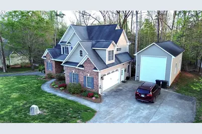 2130 Walnut Crossing Run, Yadkinville, NC 27055 - Photo 3