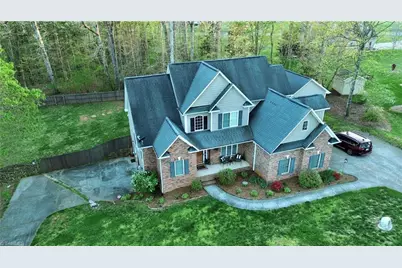 2130 Walnut Crossing Run, Yadkinville, NC 27055 - Photo 41