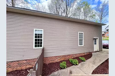 2130 Walnut Crossing Run, Yadkinville, NC 27055 - Photo 37