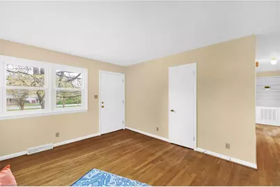 8140 Haw River Road, Kernersville, NC 27284 - Photo 9