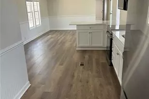 130 Renee Dr, Thomasville, NC 27360 - Photo 3