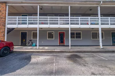 2890 Carriage Drive #B, Winston-Salem, NC 27106 - Photo 5