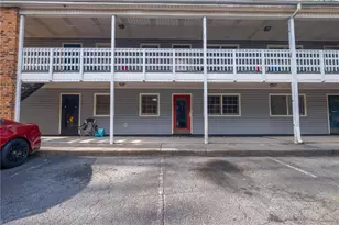 2890 Carriage Dr, Winston-Salem, NC 27106 - Photo 5