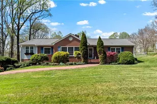 734 Oakland Dr, Elkin, NC 28621 - Photo 1