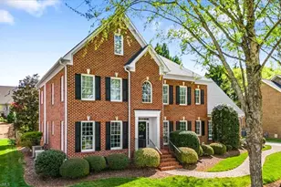 4801 Bluff Run Dr, Greensboro, NC 27455 - Photo 3